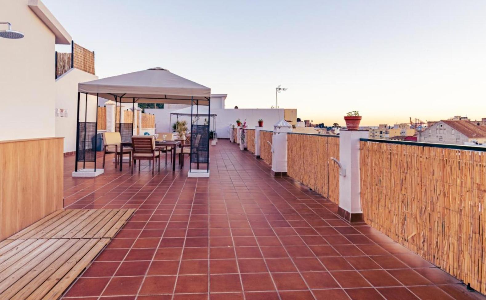 Apartamento Centrico La Merced 2 - Free Parking & Free Gym Leilighet Málaga Eksteriør bilde
