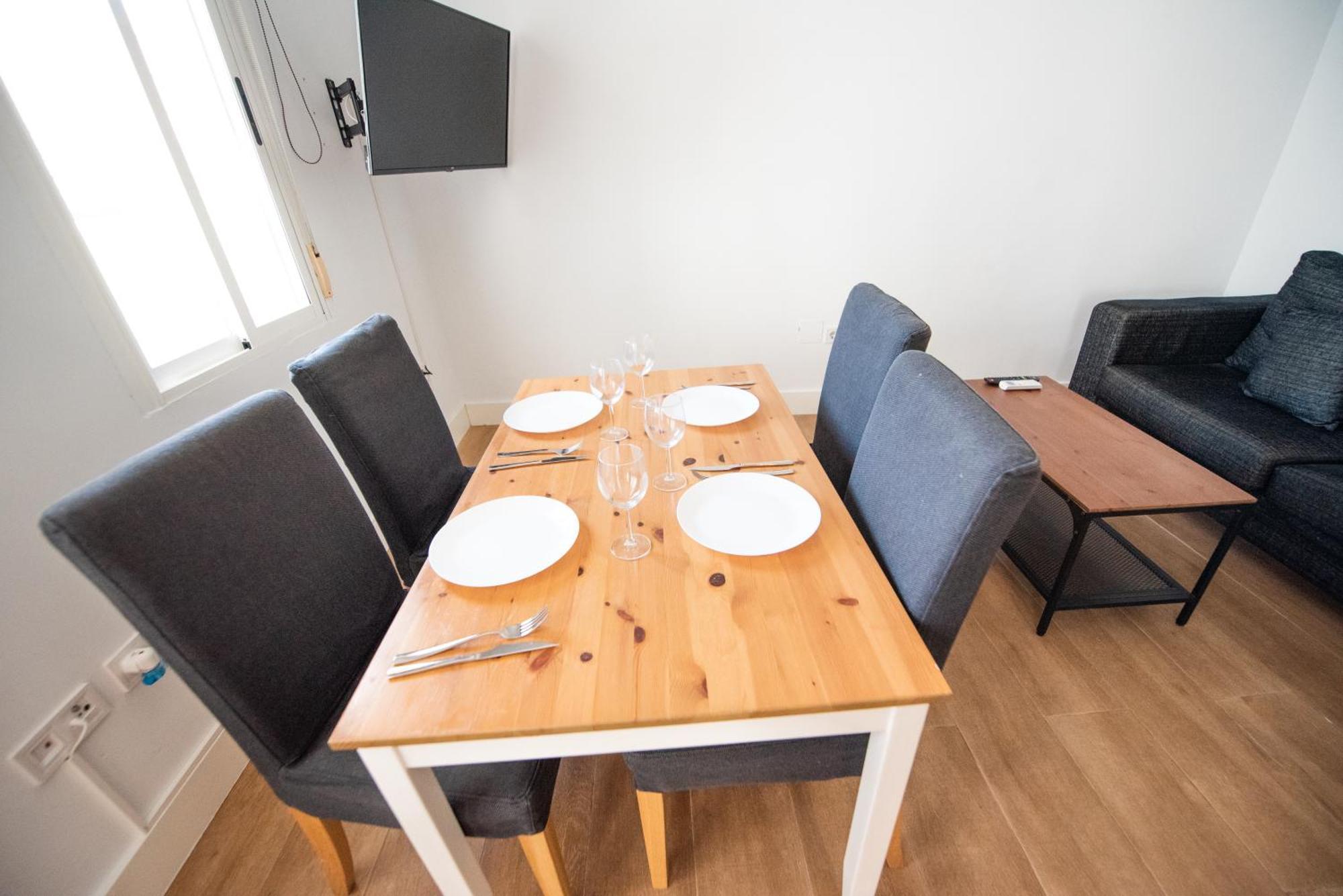 Apartamento Centrico La Merced 2 - Free Parking & Free Gym Leilighet Málaga Eksteriør bilde
